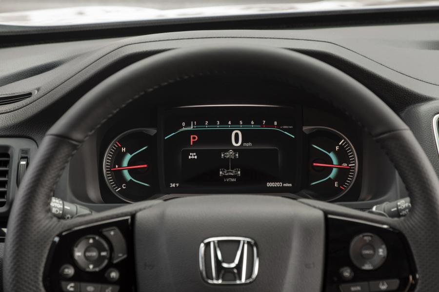 Панель приборов Honda Passport 2019 года  (фото 29 из 53)